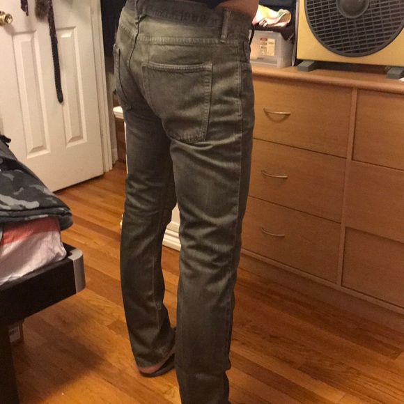 Gap - Picture 3 of 3